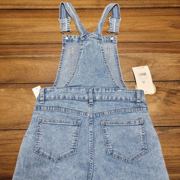 Jordache Girls Denim Wide Crop Denim Overalls - Size Medium (7-8) NWT - Picture 4 of 8